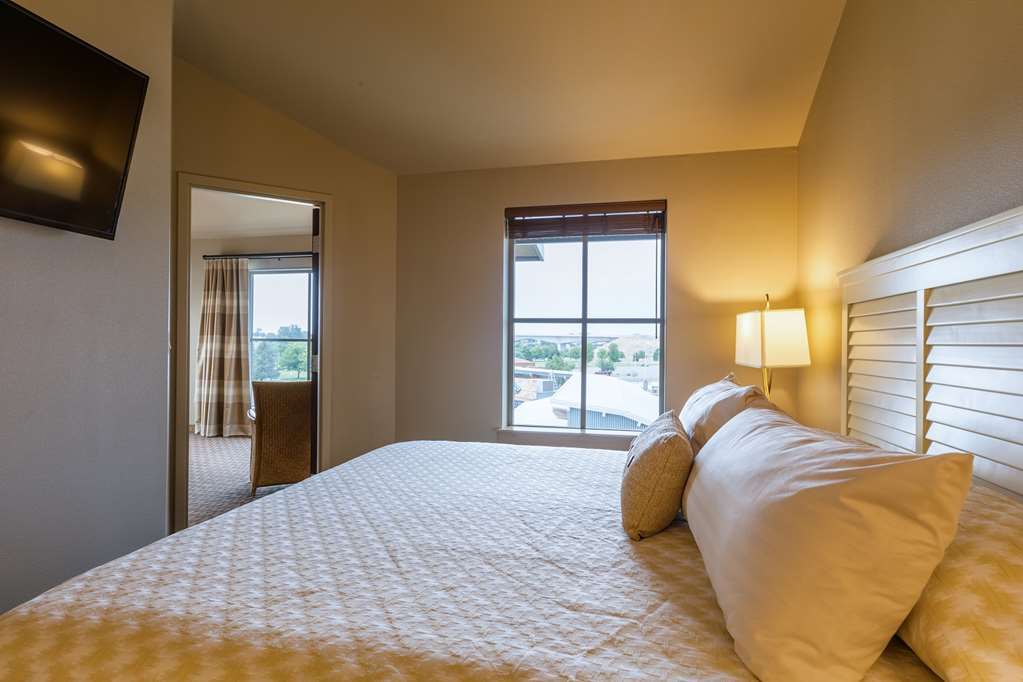 The Lodge At Columbia Point Richland Room photo